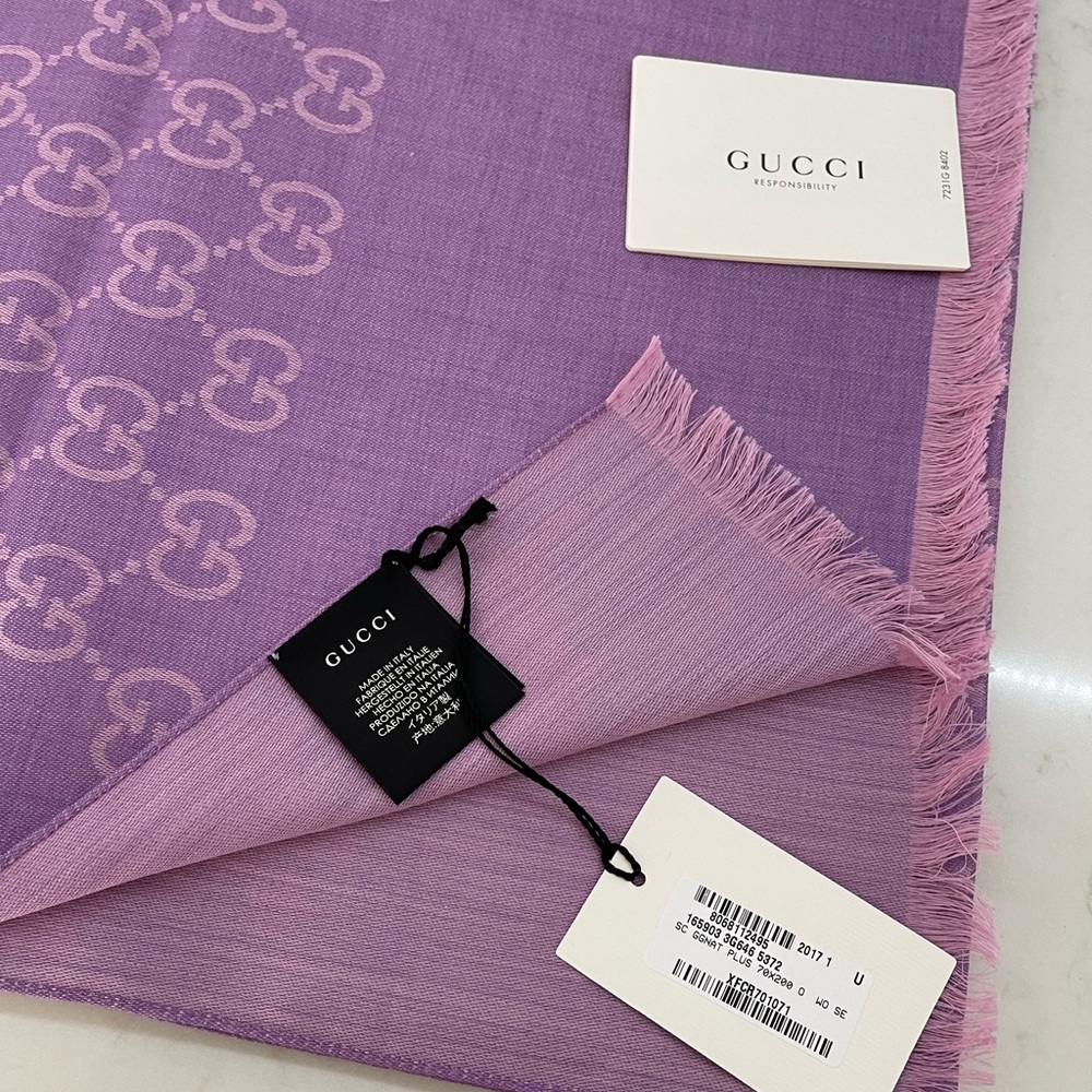 Gucci Lila/pink GG Guccissima Oblong Scarf Shawl